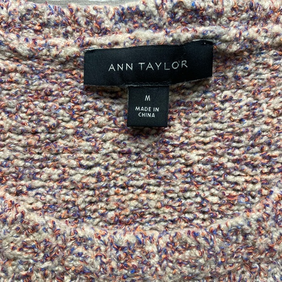 Ann Taylor Tan Knit Sweater Size Medium - Picture 4 of 4